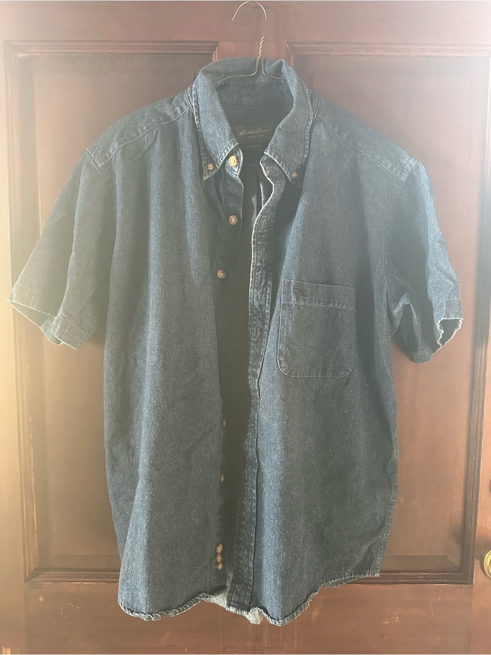 VINTAGE Eddie Bauer Men's Short-Sleeve Button-Down Denim Shirt - Navy Blue